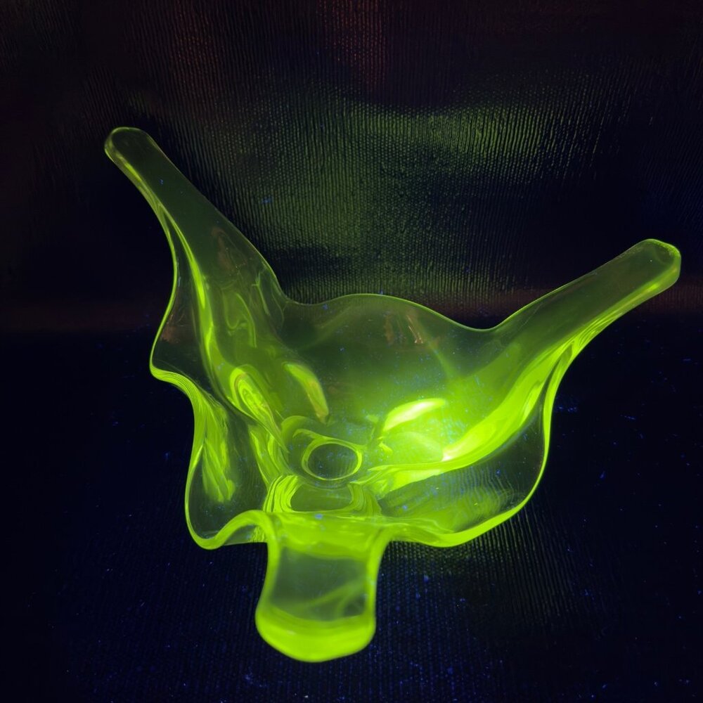 1960s‎ Clear Glass Sculpture Long Fingers Glass Dish Manganese 365nm UV Glow VTG